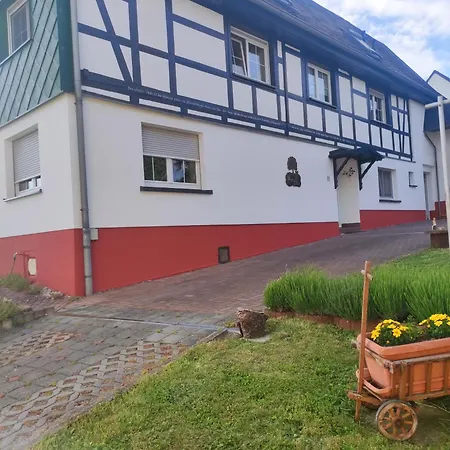 Am Kugelbaum Apartman Lunzenau
